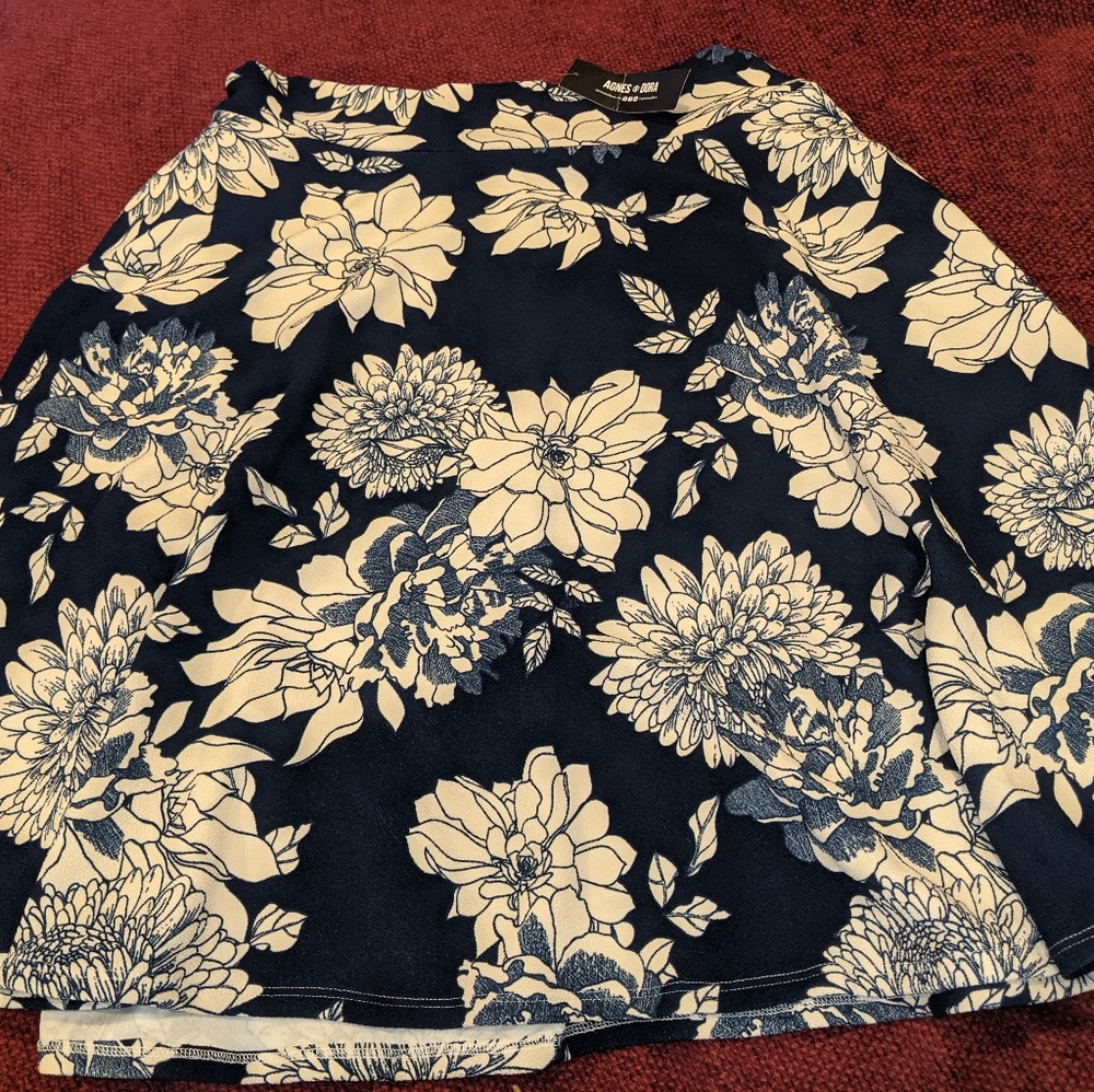 Agnes & Dora Midi Skirt with Pockets!